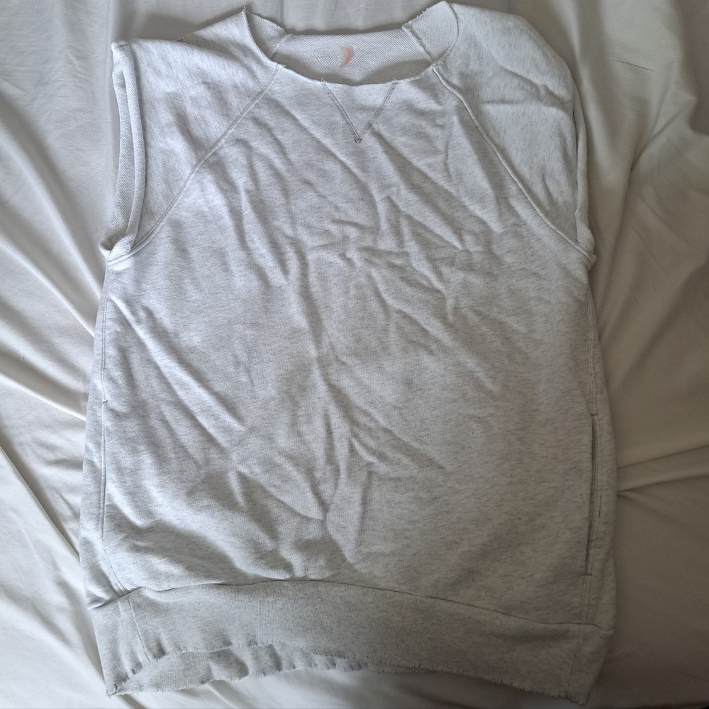 Free People Gray Sleeveless Sweatertop